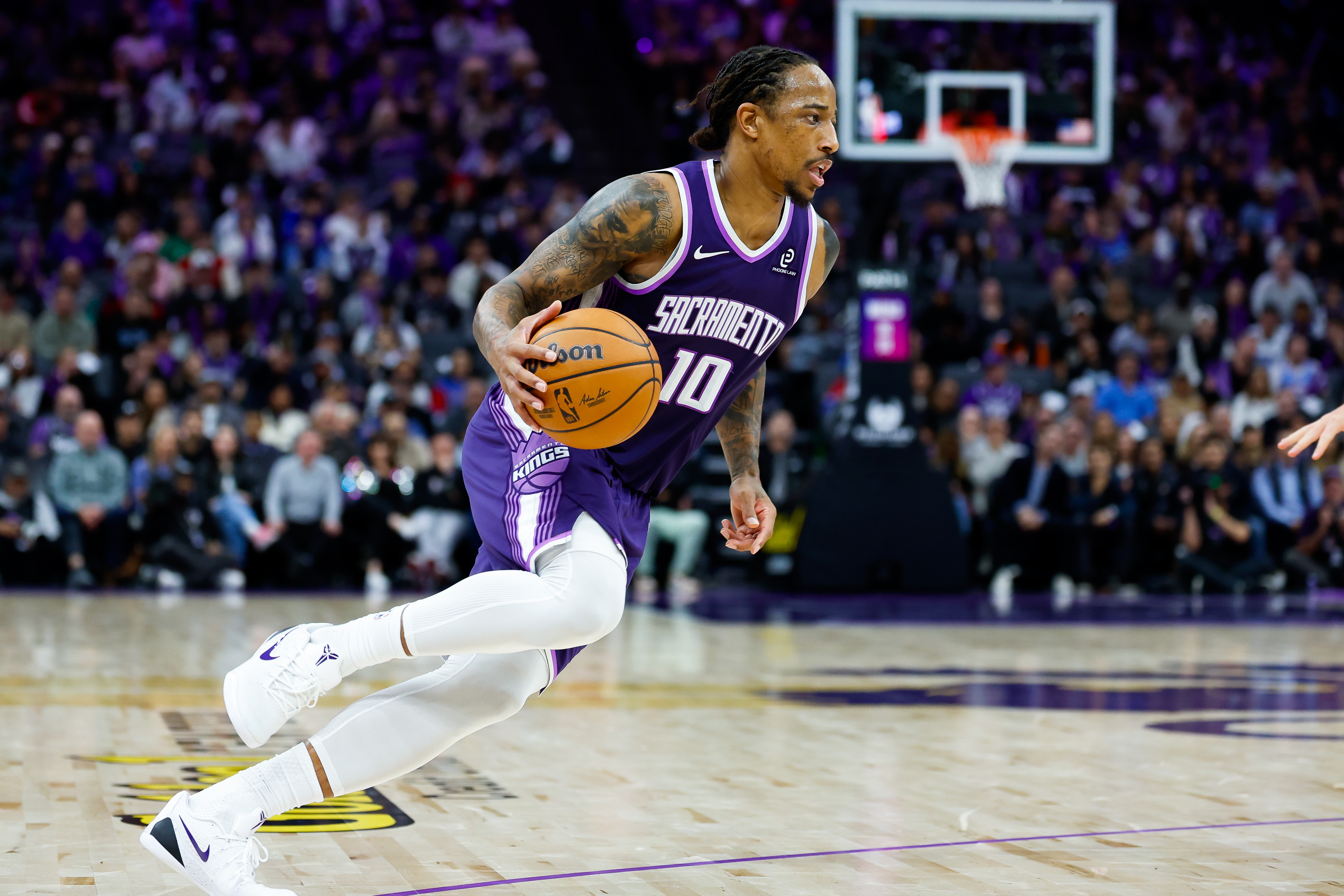 乐鱼体育官网-好好打球！德罗赞21中11砍41分11助带队两连胜 21罚18中频造杀伤