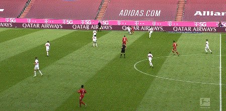 leyu-【早报】主场连戴帽+德甲射手榜第二！莱万再冲金球！