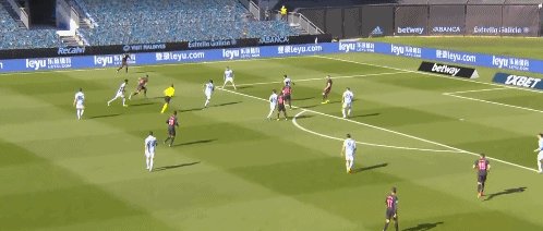 leyu-【早报】主场连戴帽+德甲射手榜第二！莱万再冲金球！