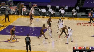 leyu-【早报】主场连戴帽+德甲射手榜第二！莱万再冲金球！